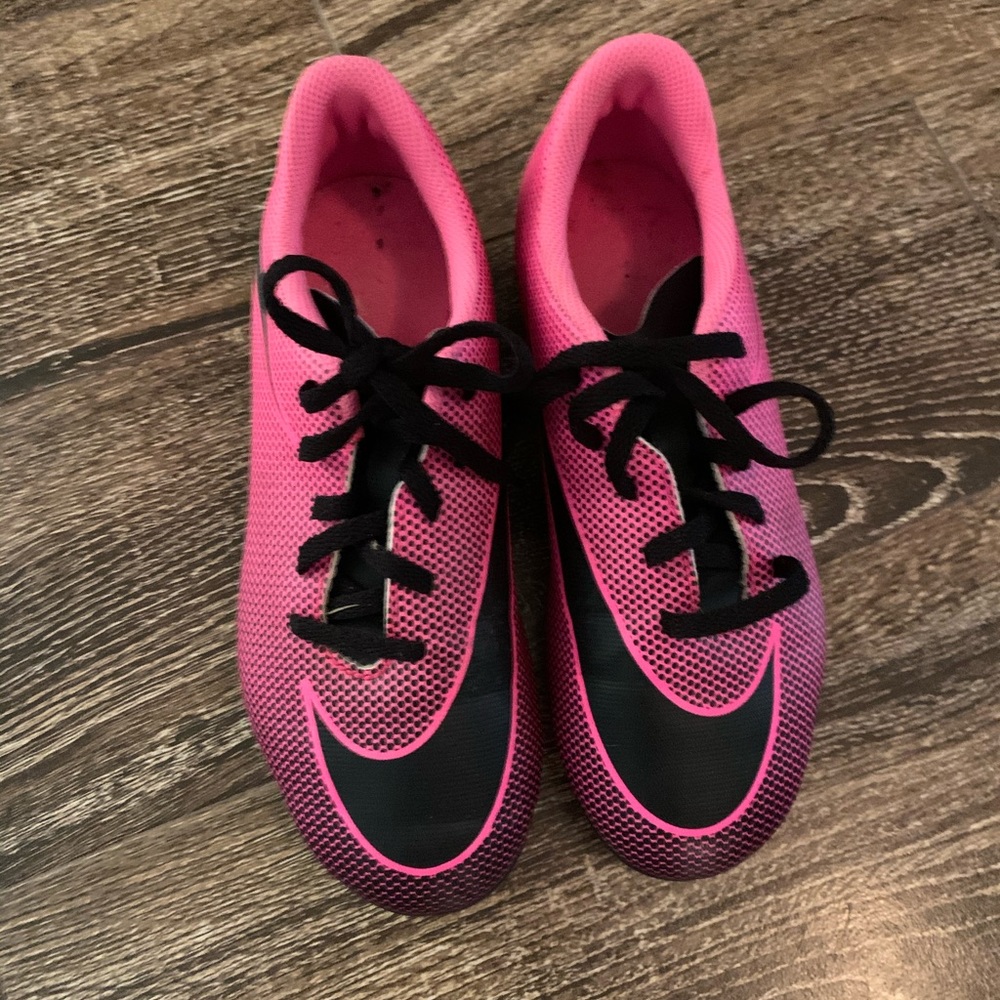 Kids Nike soccer shoes